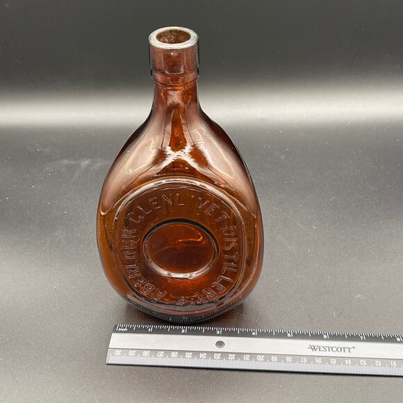 Vintage Aberlour Glenlivet Distillery 3-Sided Glass Bottle by W.H.Holt & Sons - Picture 9 of 9